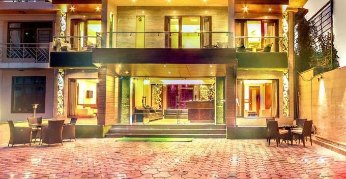Fabhotel Red Leaf Mall Road Mussoorie Exteriör bild