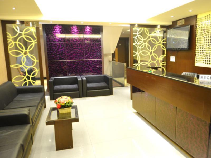 Fabhotel Red Leaf Mall Road Mussoorie Exteriör bild