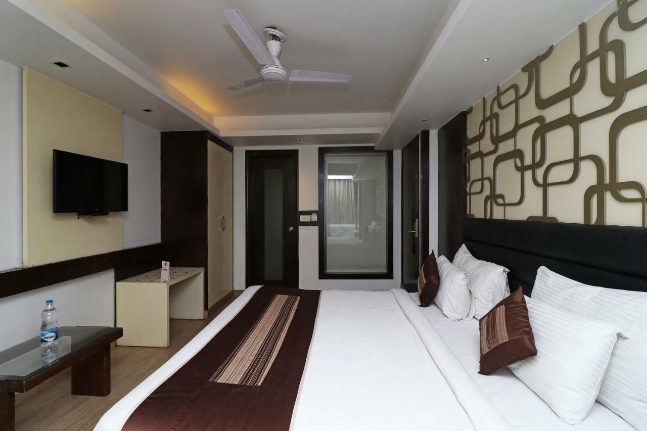 Fabhotel Red Leaf Mall Road Mussoorie Exteriör bild
